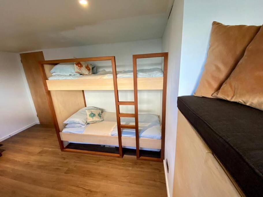 Houseboat Eleuthera Bembridge Ngoại thất bức ảnh
