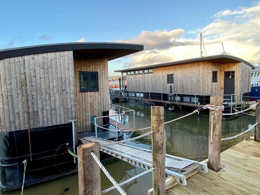 Houseboat Eleuthera Bembridge Ngoại thất bức ảnh