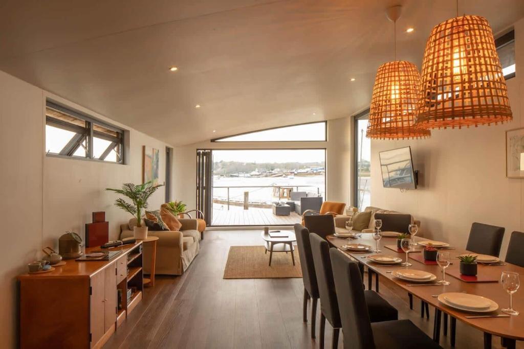 Houseboat Eleuthera Bembridge Ngoại thất bức ảnh